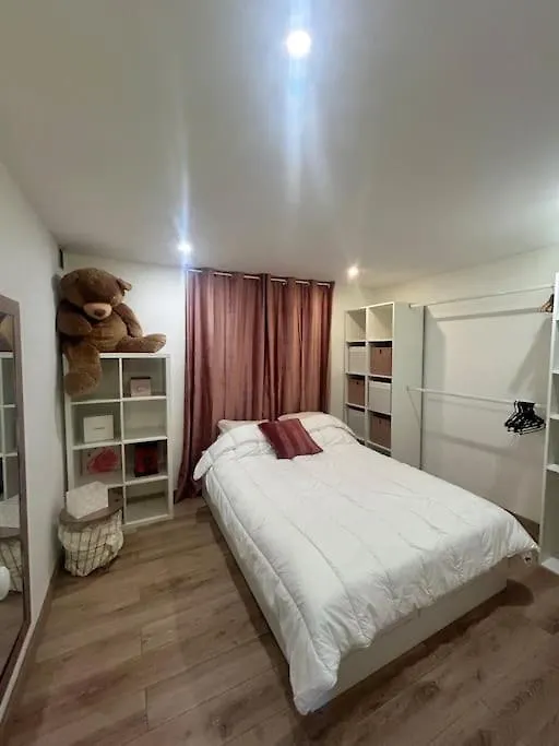 Flat Apartment Marseille 0*,  France